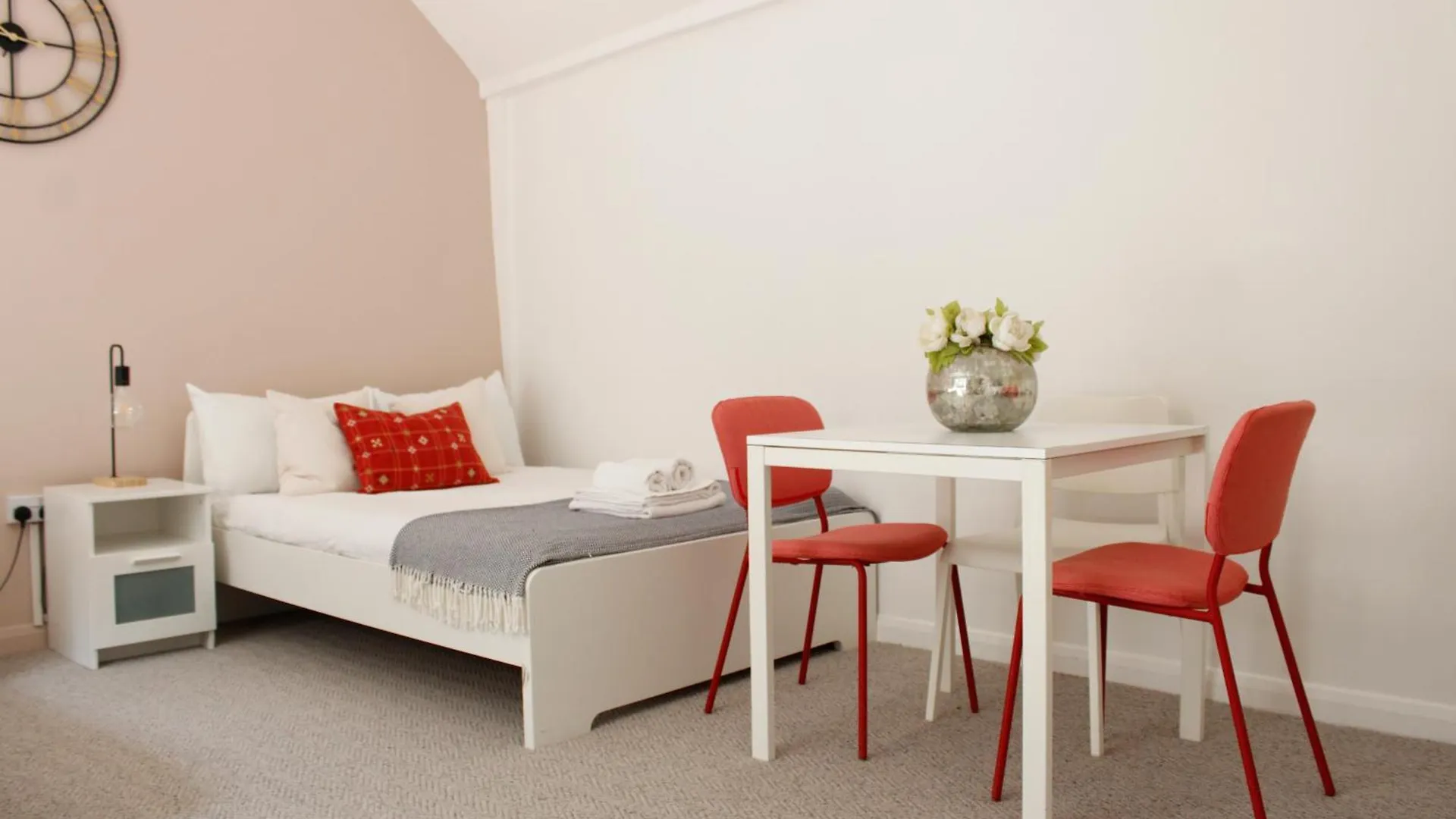 Shoreditch Rooms London 0*,